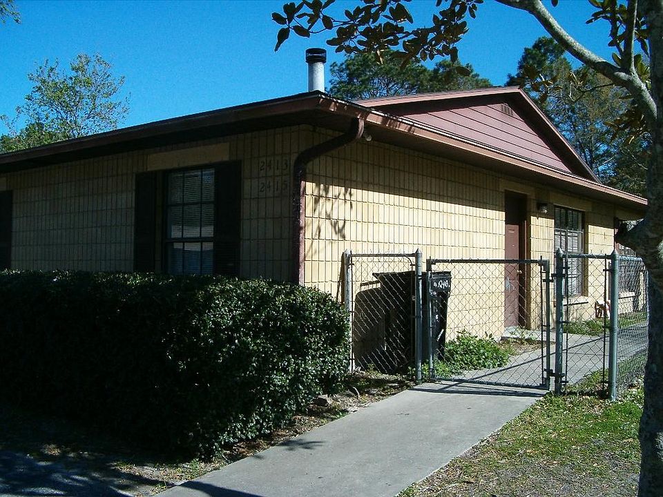 2nd image of 2413 NW 57th Pl
