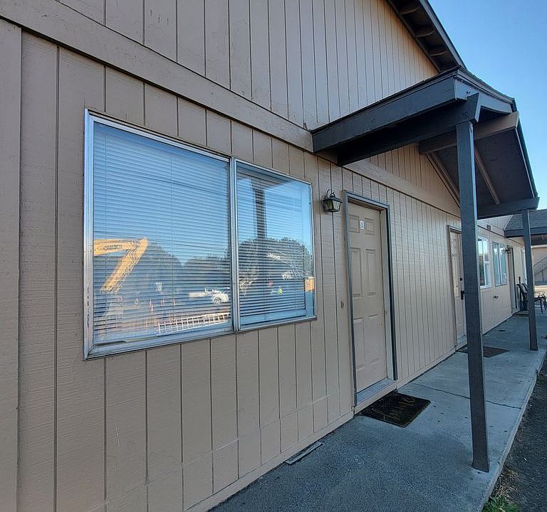 1st image of 4929 W Canal Dr #A
