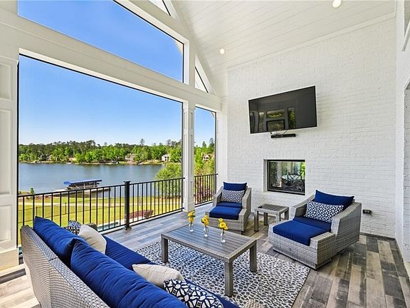 5th image of 1410 Winged Foot Dr