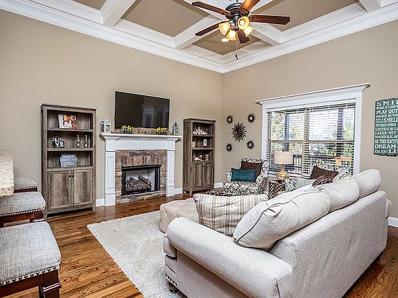 2nd image of 8575 Skybrook Dr
