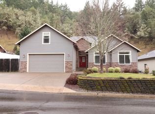 263 Oak Valley Loop, Winchester, OR 97495
