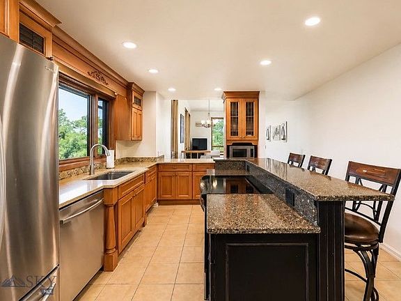 2nd image of 4490 Box Canyon Rd