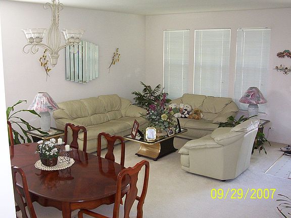 Living room/Dining room