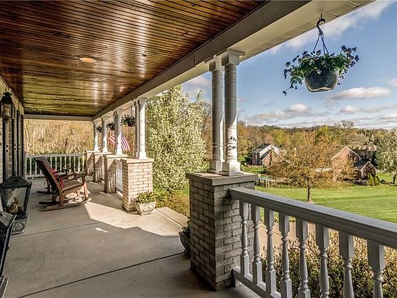 2nd image of 213 Lakevue Dr