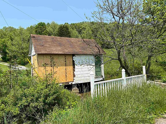4th image of 7265 Buckhannon Pike