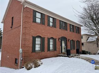 186 Hickory Heights Dr, Bridgeville, PA