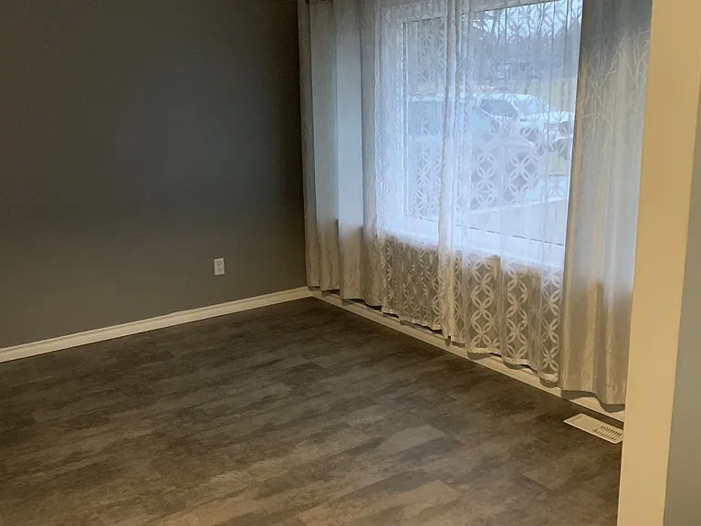 19 Hamel Ave — Photo 3