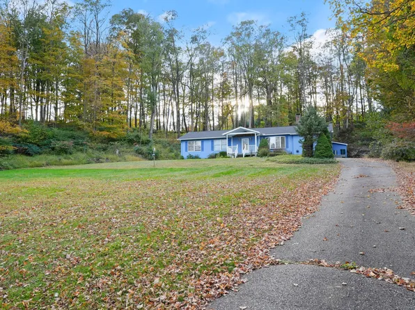 6 Old Greenwoods Road, Sherman, CT 06784