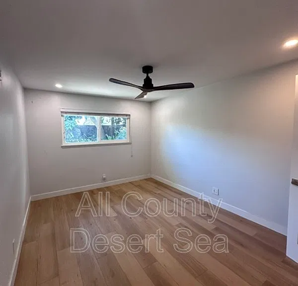 6922 Paula Cir — Photo 15