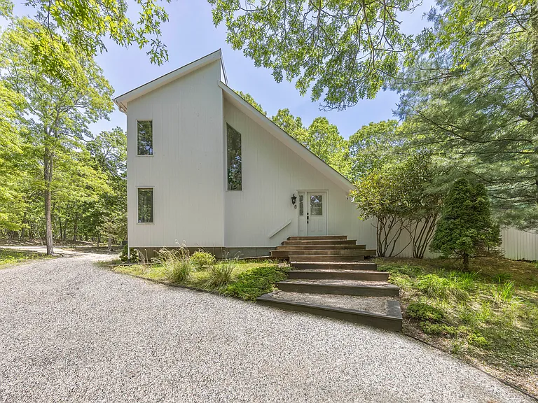 147 Sycamore Dr — Photo 15