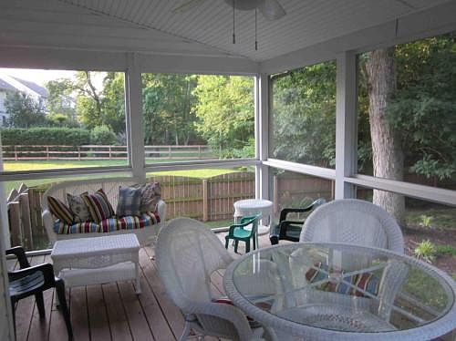 4th image of 10616 Spurloch Ct