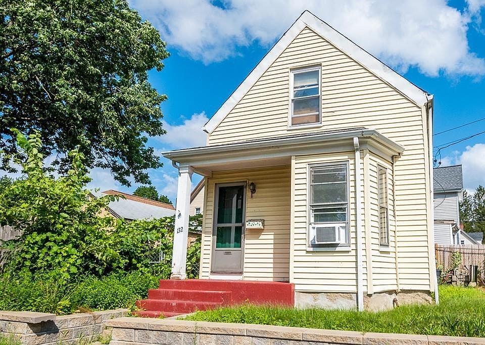 1st image of 132 Wyman St