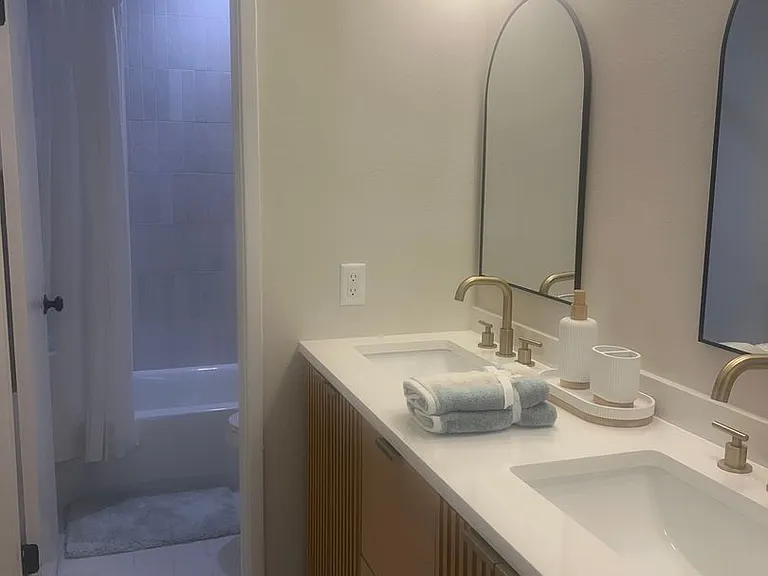 6675 Linda Vista Rd — Photo 15