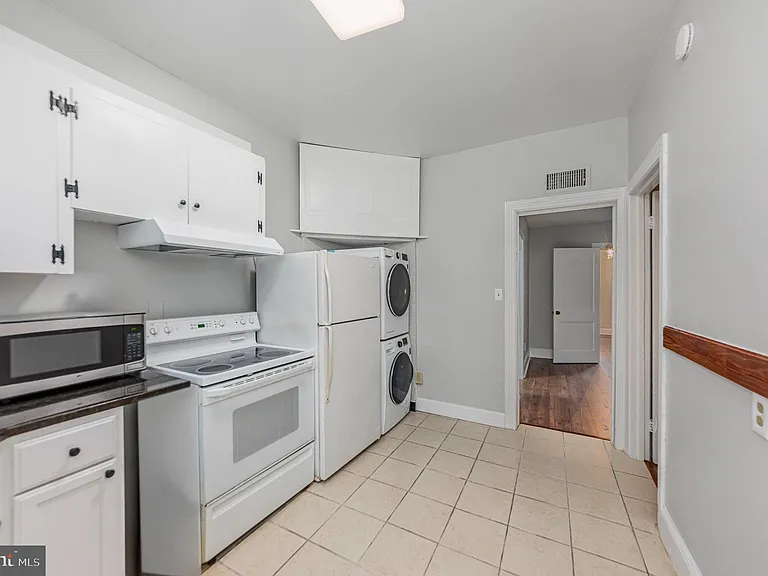 503 Caroline St #1 — Photo 7