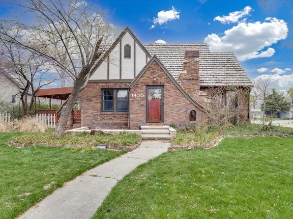 1455 N Woodrow Ave, Wichita, KS 67203