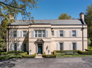 3 Edgewood Rd, Saint Louis, MO 63124