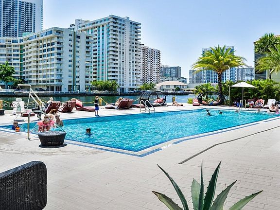 5th image of 2602 E Hallandale Beach #R1907