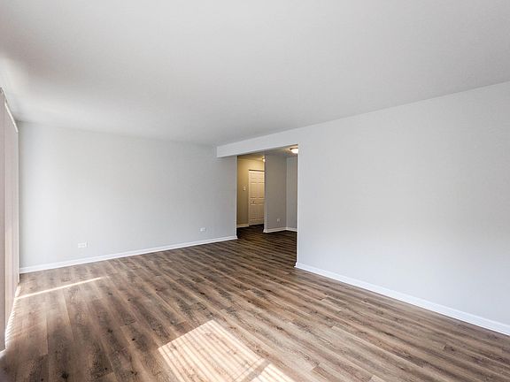 3rd image of 670 Marilyn Ave #110