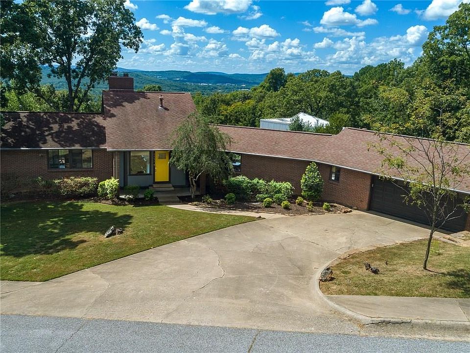 1st image of 1137 E Rodgers Dr