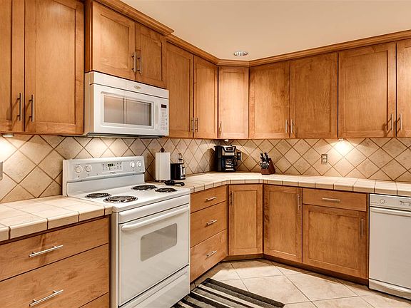 3rd image of 700 W 7th Ave Unit 402