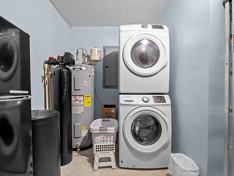 Laundry Room Cabinet