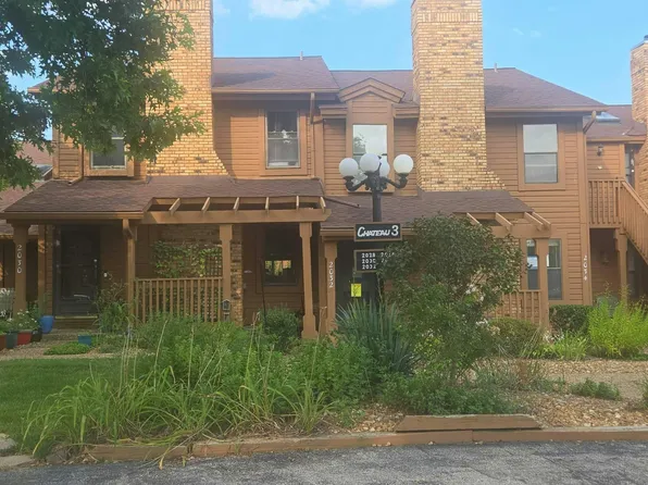 2032 Avignon Ct, Saint Charles, MO 63303