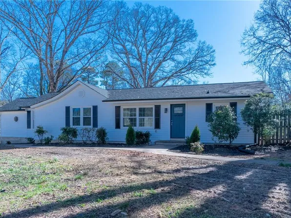 540 Lewisville Clemmons Rd, Lewisville, NC 27023