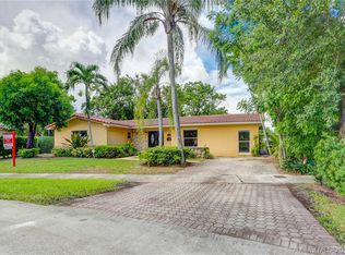 6300 SW 89th Ct, Miami, FL 33173