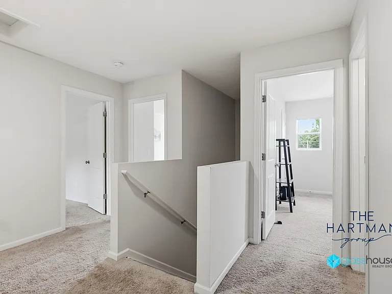 1018 Louise Dr — Photo 22
