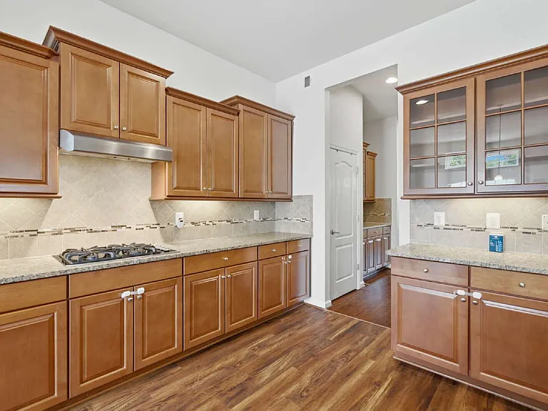 20920 Ashburn Heights Dr — Photo 13