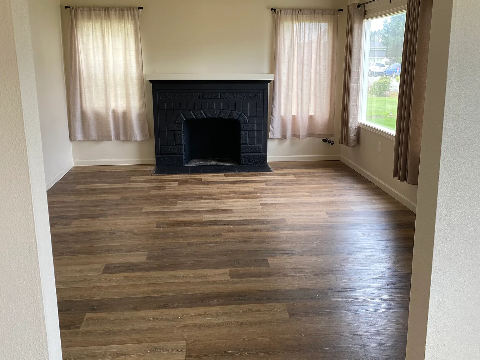 3 bed, 1494 sqft, $2,200 — Photo 2