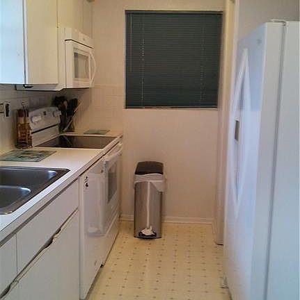 3rd image of 7400 Estero Blvd APT 612