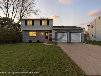 1017 Coolidge Rd, Lansing, MI, 48912