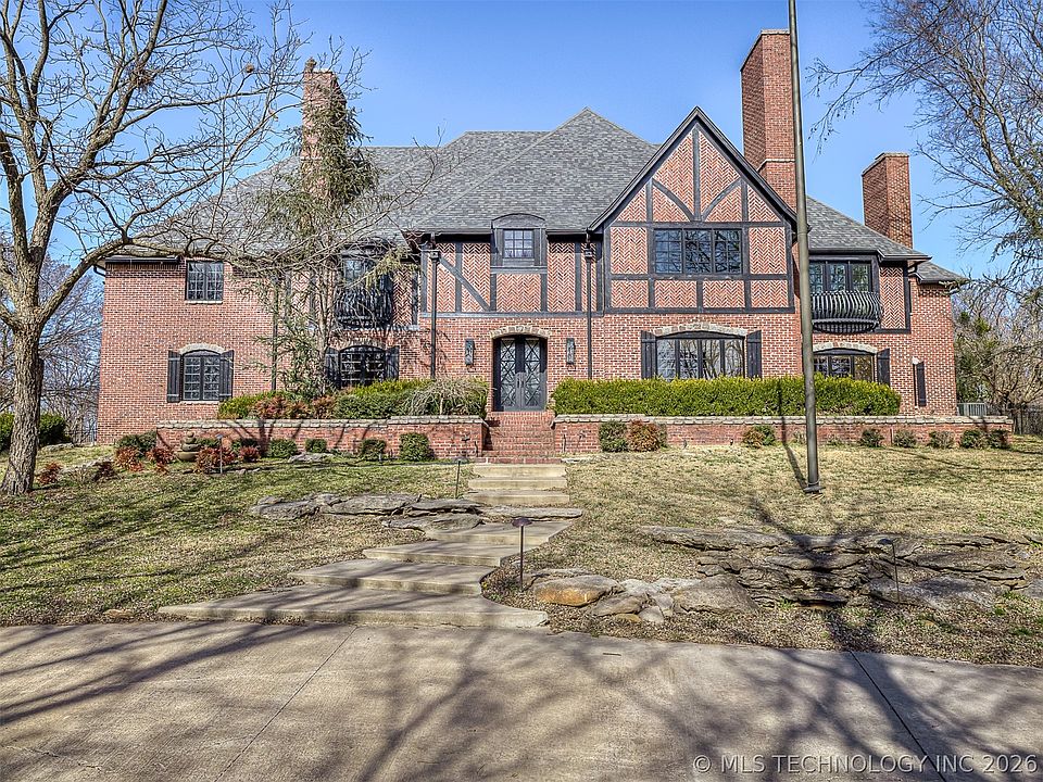 1st image of 19019 Woodmere St