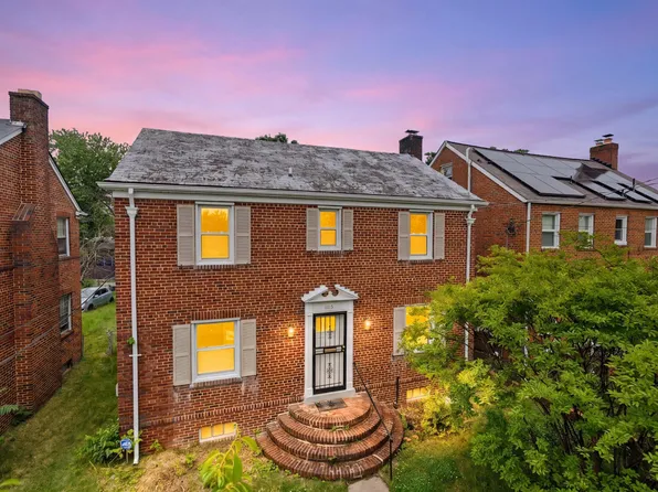 1115 42nd St NE, Washington, DC 20019