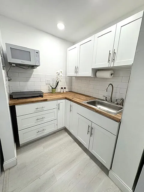 432 La Mancha Ave — Photo 2