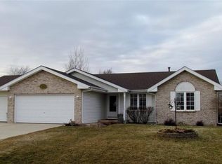 12955 Springhill Dr, Winnebago, IL 61088