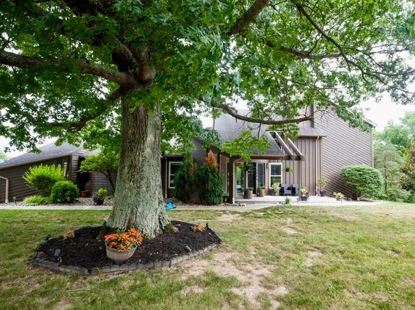108 Regency Ct, Highland Heights, KY 41076