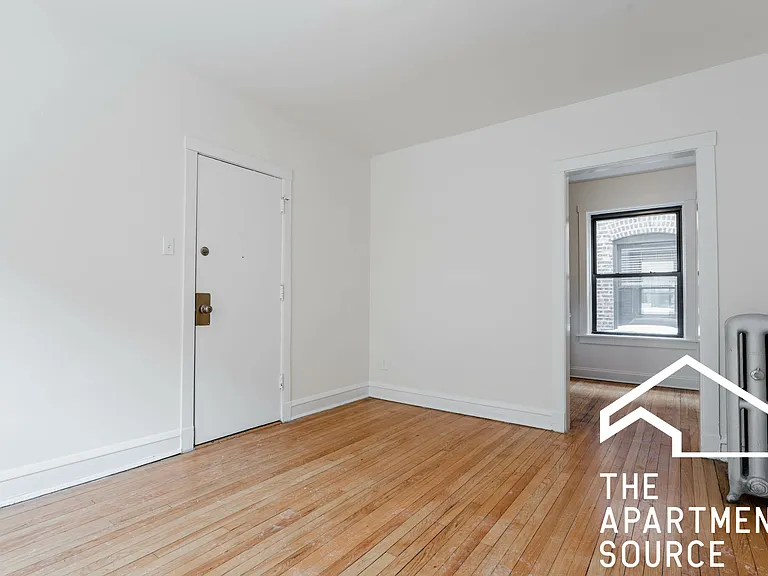 2649 N Spaulding Ave #2W — Photo 5