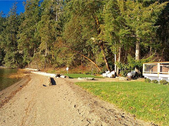 4th image of 150 E Gravelly Beach Ln