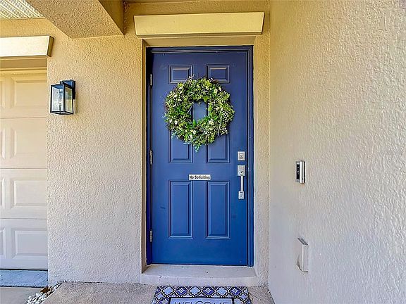 3rd image of 237 TAFT DRIVE