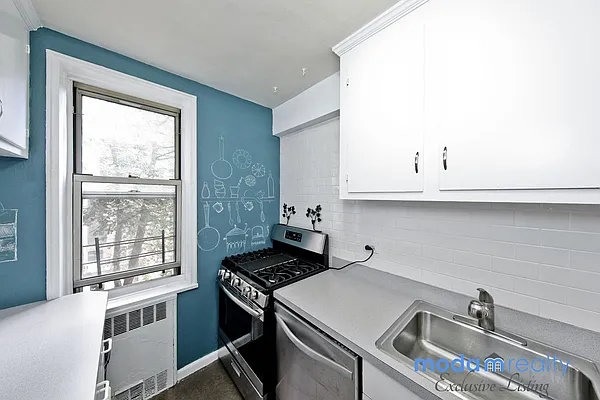 Sold by Moda Realty | media 21