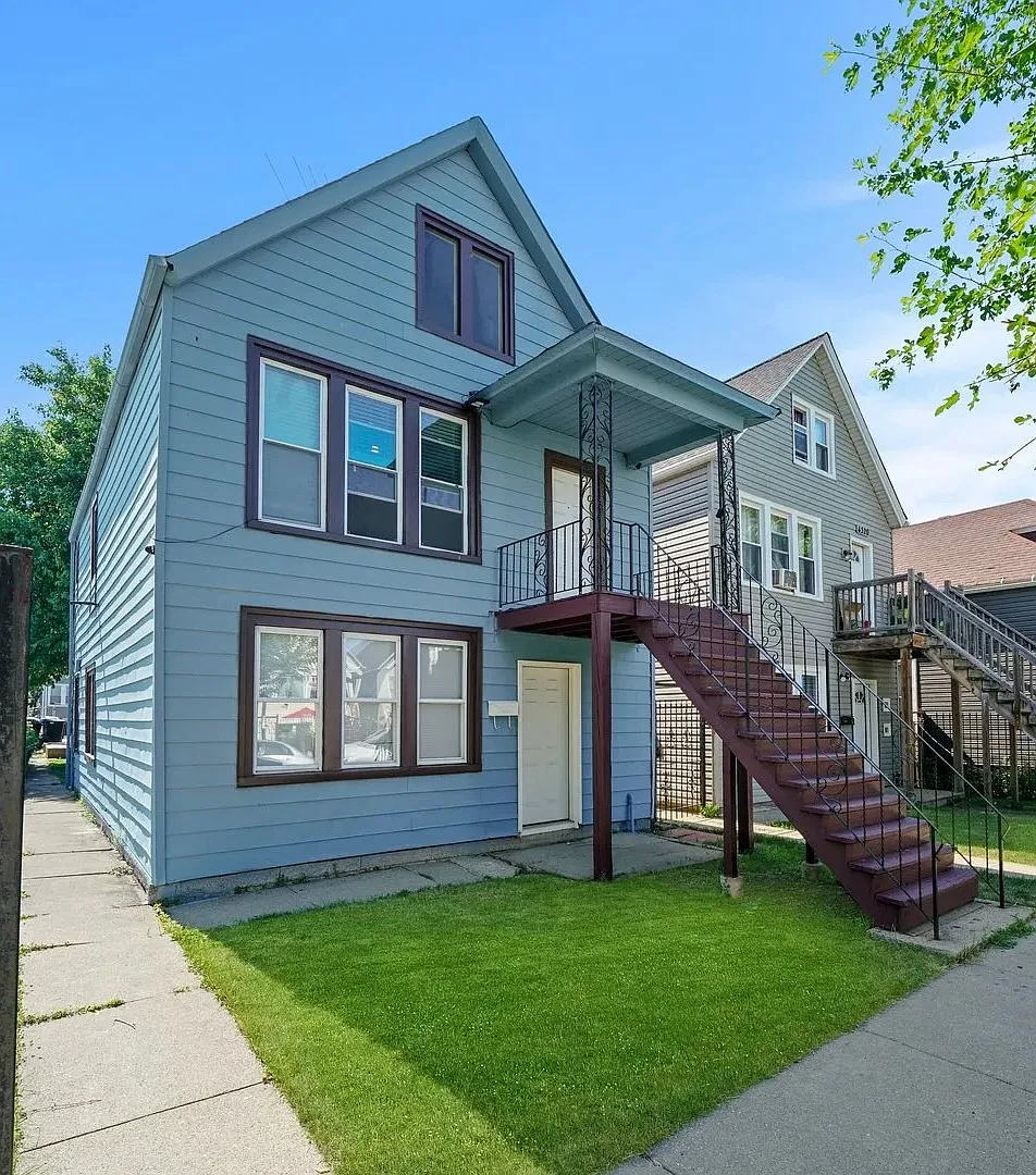 1 bed, 900 sqft, $1,395 — Photo 1