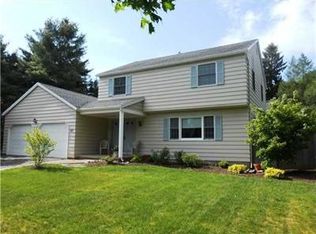 62 Kirklees Rd, Pittsford, NY 14534