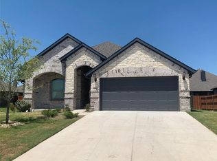 625 Roscoe Dr, Midlothian, TX 76065