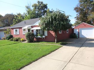 1415 Roselawn Ave, Lansing, MI 48915