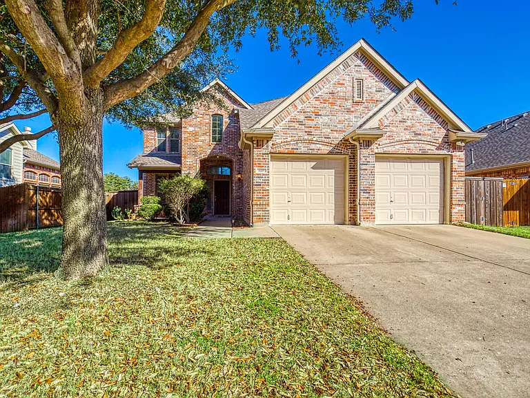 4609 Pine Brook Dr — Photo 1