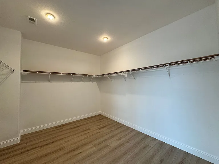 6855 Edinburgh Rd — Photo 48
