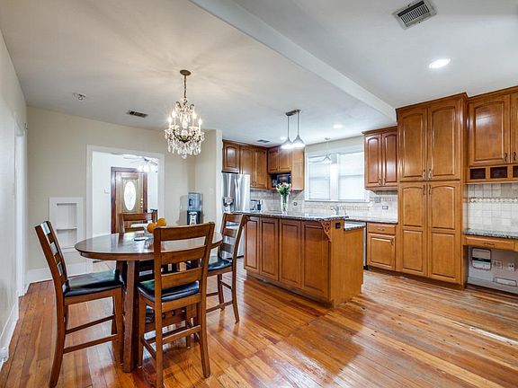 3rd image of 115 Eaton St