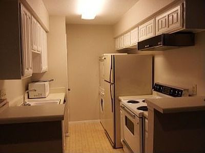 4th image of 2120 Wilcrest Dr APT 129